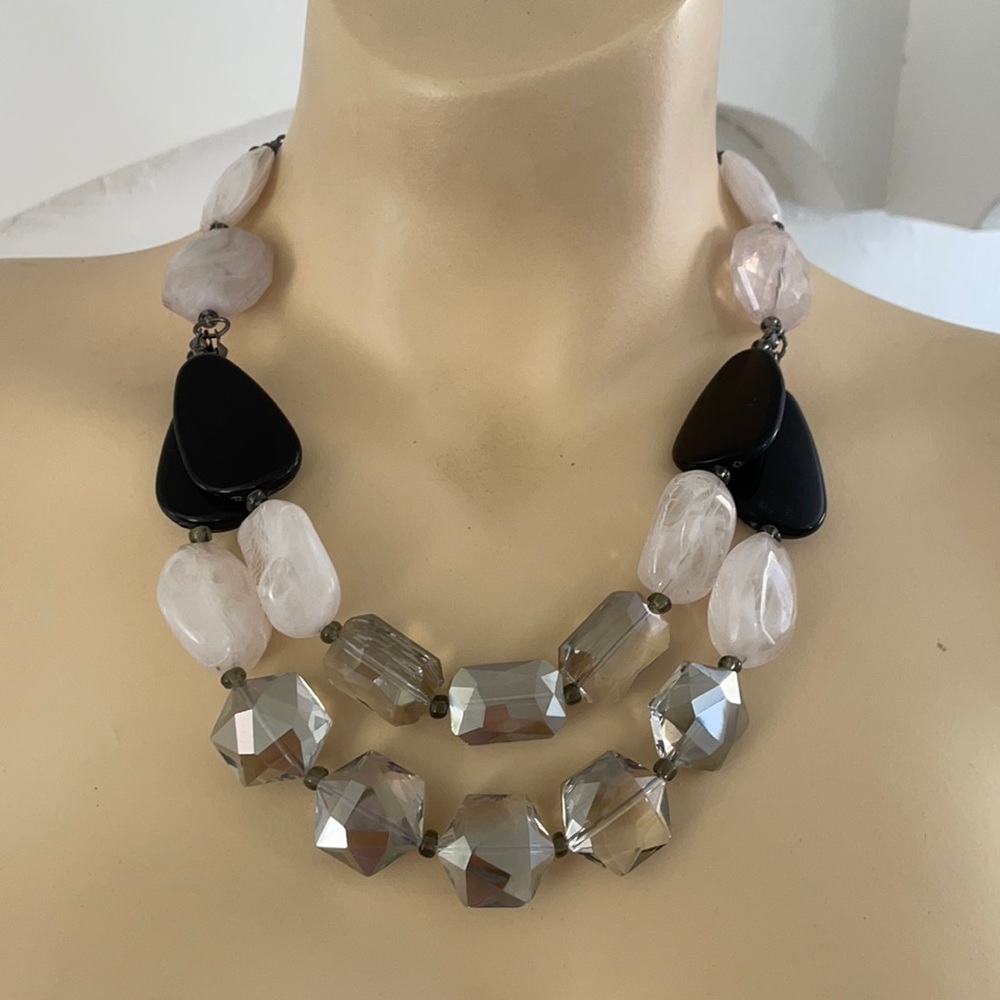 Statement necklace